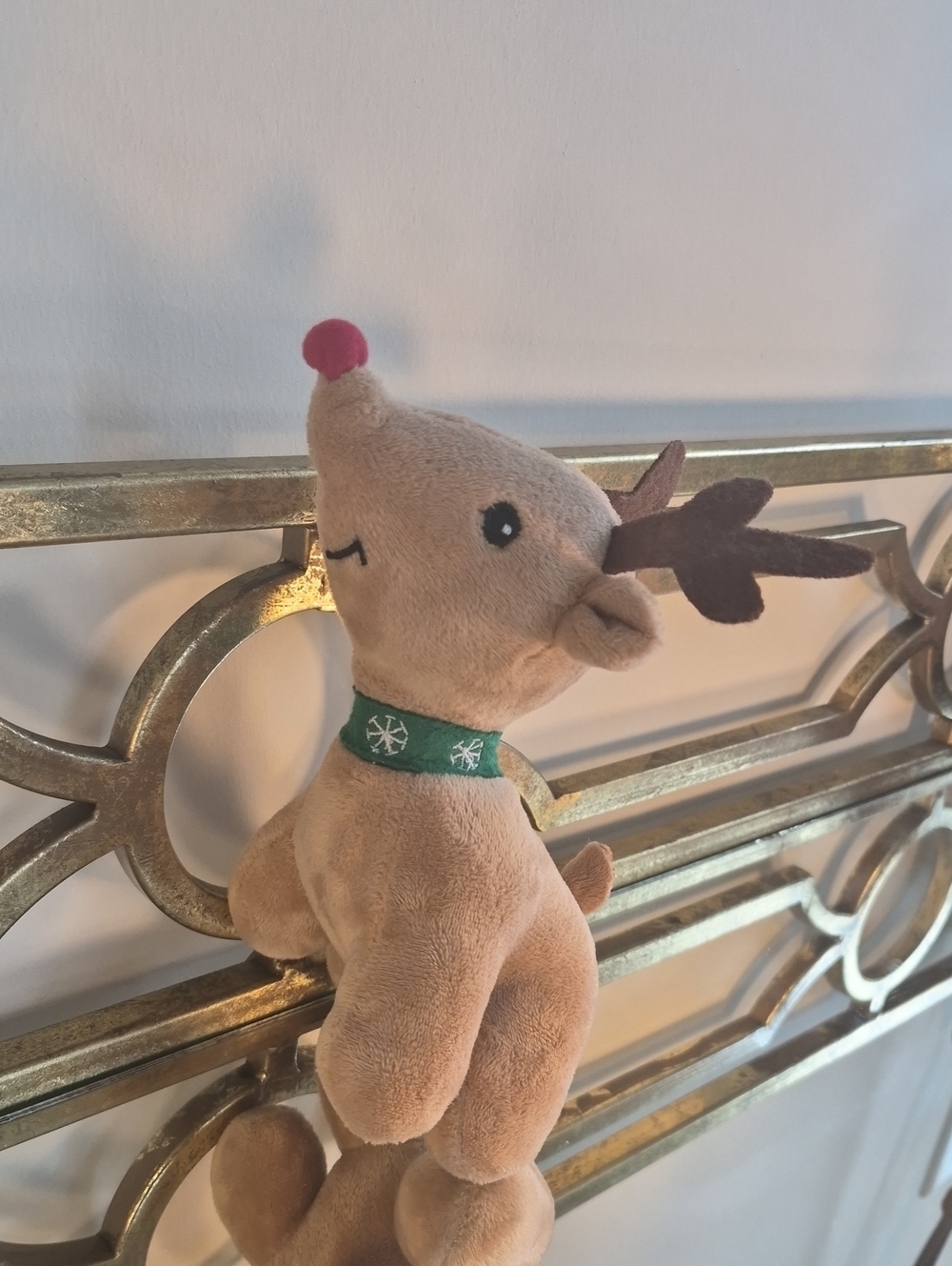 Hallmark Rudolph Red Nose Reindeer Plush, 7", Brown & Red.